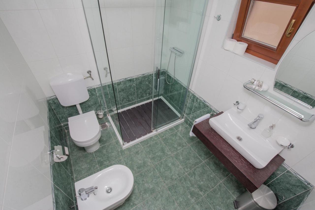 Rooms Plava Laguna Primošten Екстериор снимка