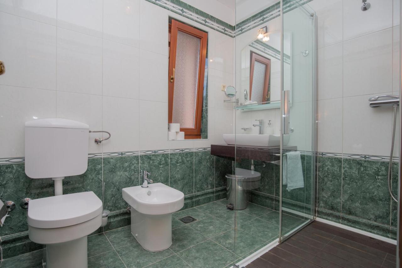 Rooms Plava Laguna Primošten Екстериор снимка