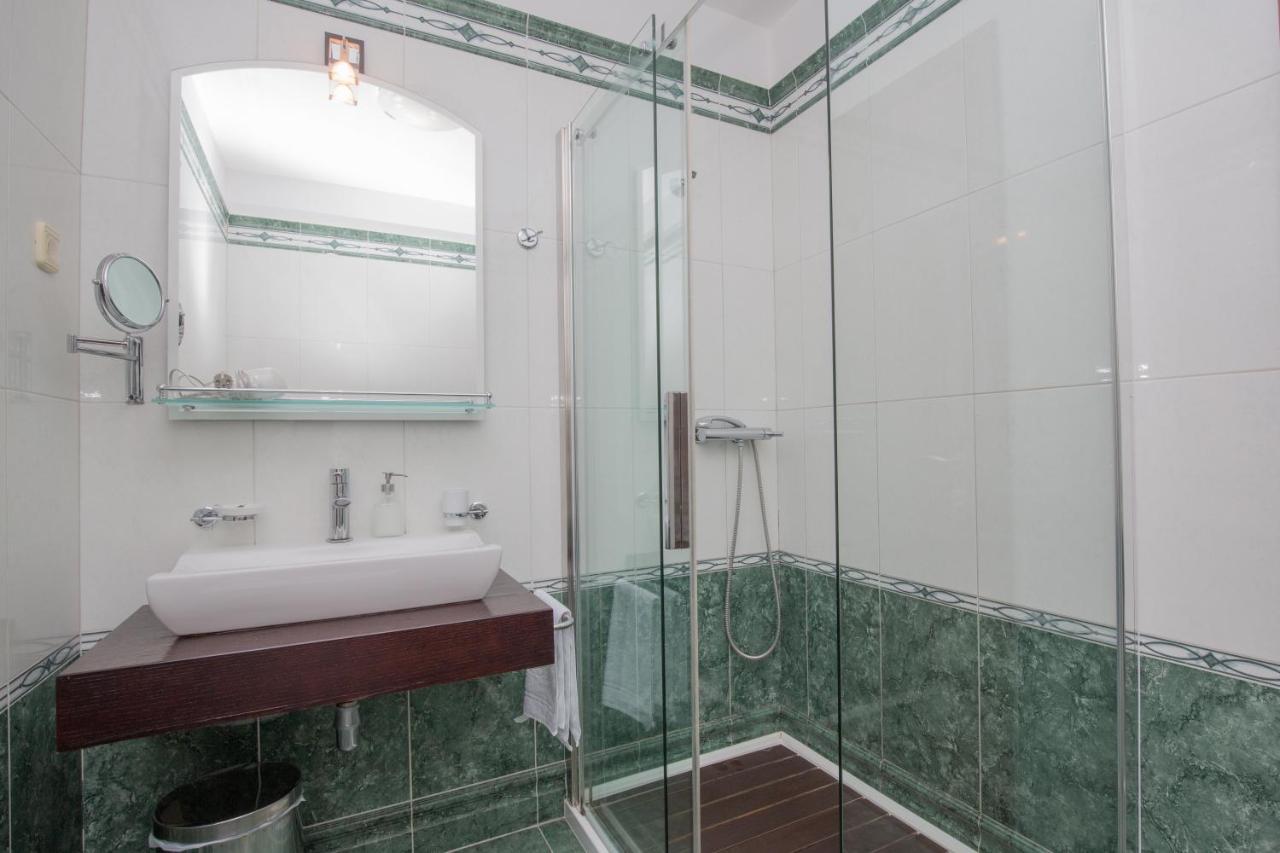 Rooms Plava Laguna Primošten Екстериор снимка